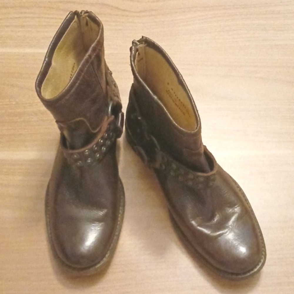 Frye "Phillip" Short Harness Moto Brown Leather Ankle Boots in Size 6B